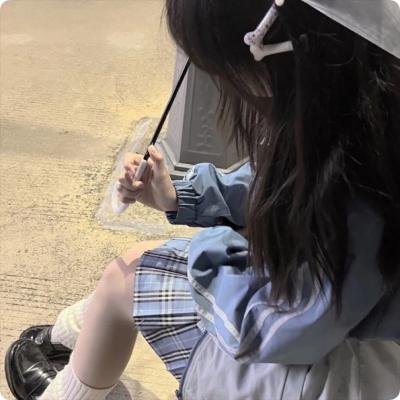 有秘密的她